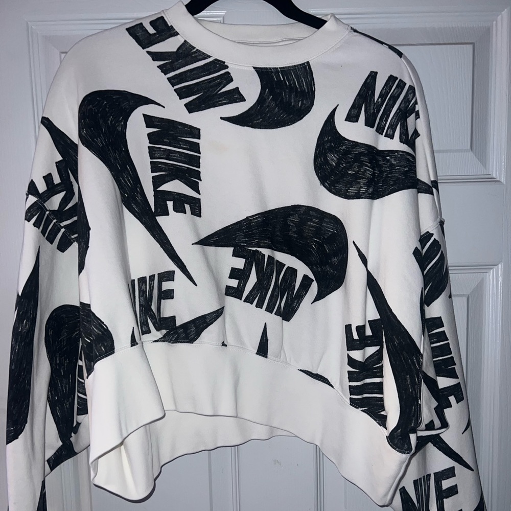 Nike crewneck